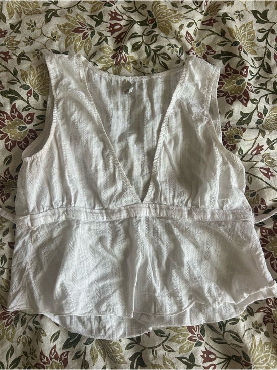 Brandy Melville Tops - Italian Brandy Melville Tank